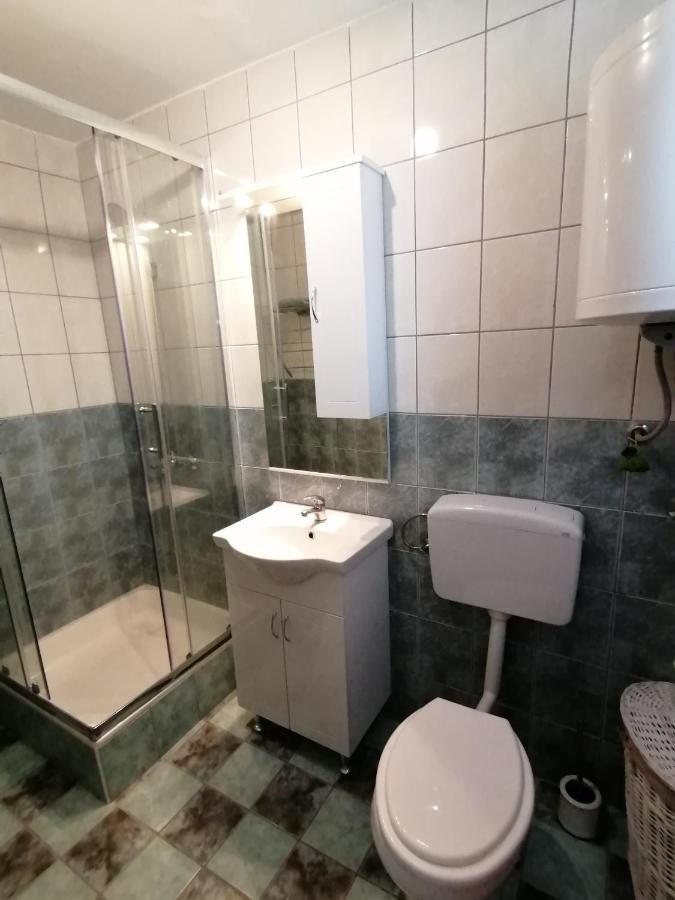 Apartment Vesna Vir Ngoại thất bức ảnh