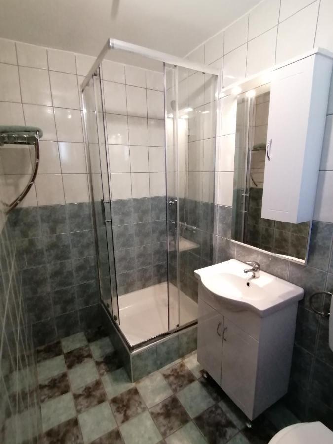 Apartment Vesna Vir Ngoại thất bức ảnh